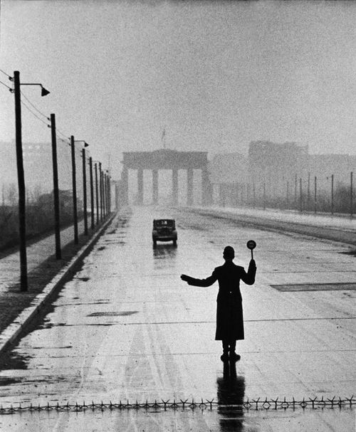 Черно-белая фотография. 1953 год, фотограф Ralph Crane