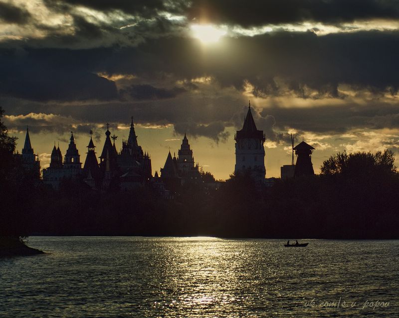 Измайловский остров. Вид на Измайловский Кремль. Фото: Сергей Попов