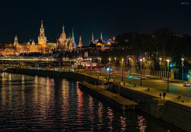 Ночная Москва. Фото: Евгений Колков