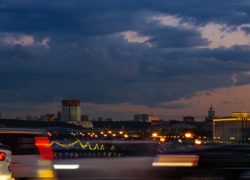 Вечерний городской пейзаж. Фото: Евгений Колков