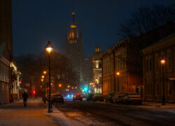Ночная съемка в городе. Фото: Евгений Колков