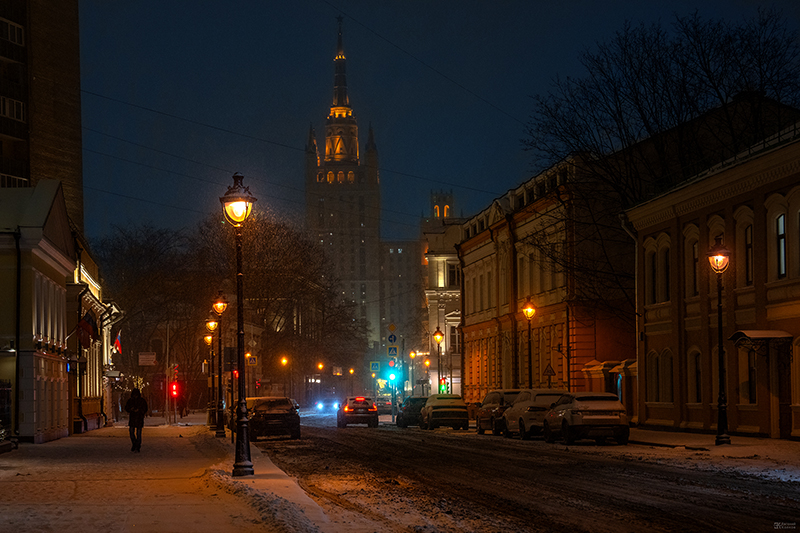 Ночная съемка в городе. Фото: Евгений Колков